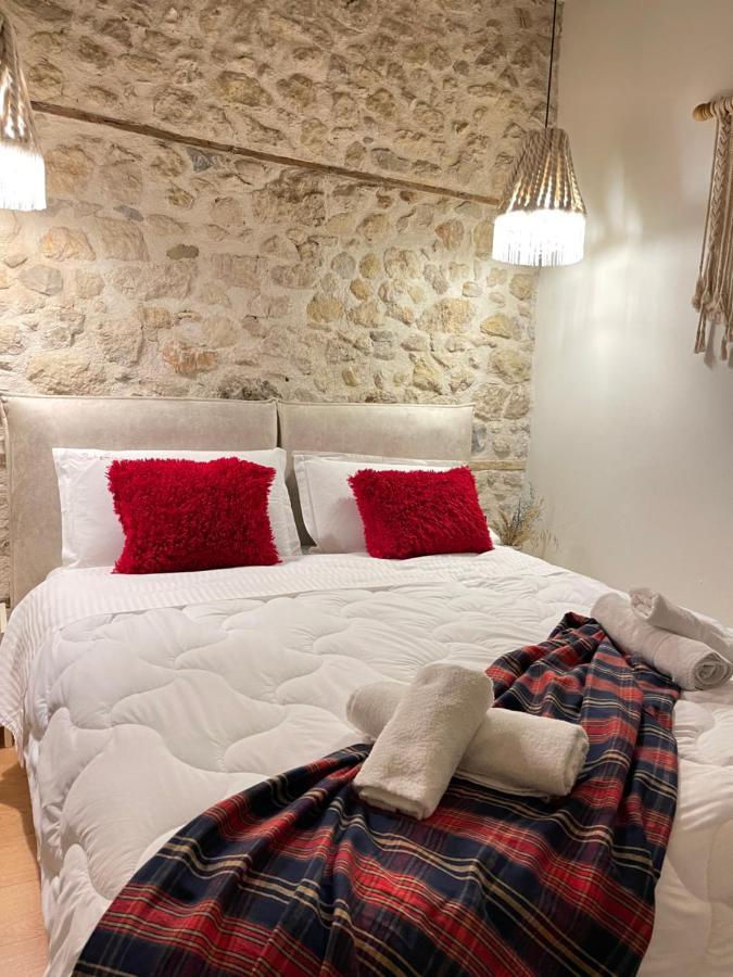 Bohemian Boutique Suites Vlorë Екстериор снимка
