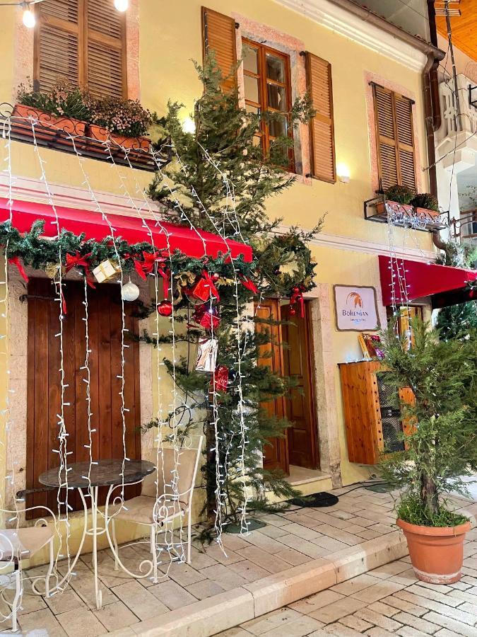 Bohemian Boutique Suites Vlorë Екстериор снимка