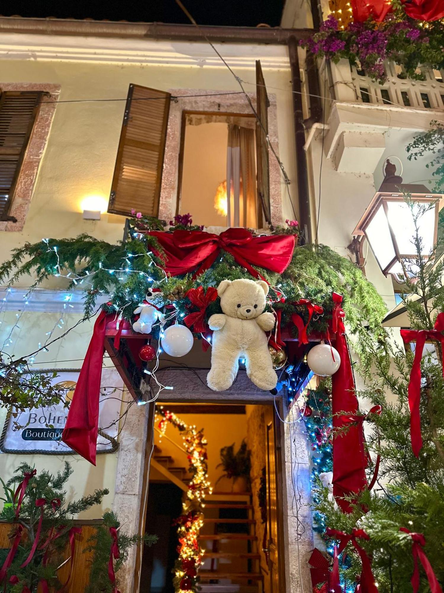 Bohemian Boutique Suites Vlorë Екстериор снимка